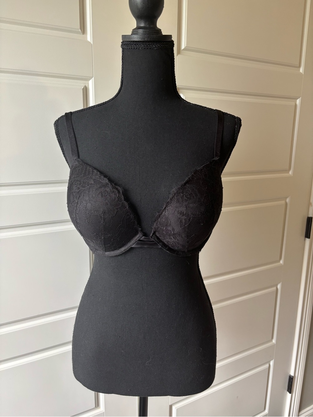 Victoria's Secret Black Lace Padded Bra with Sheer Lace Back - Picture 2 of 7